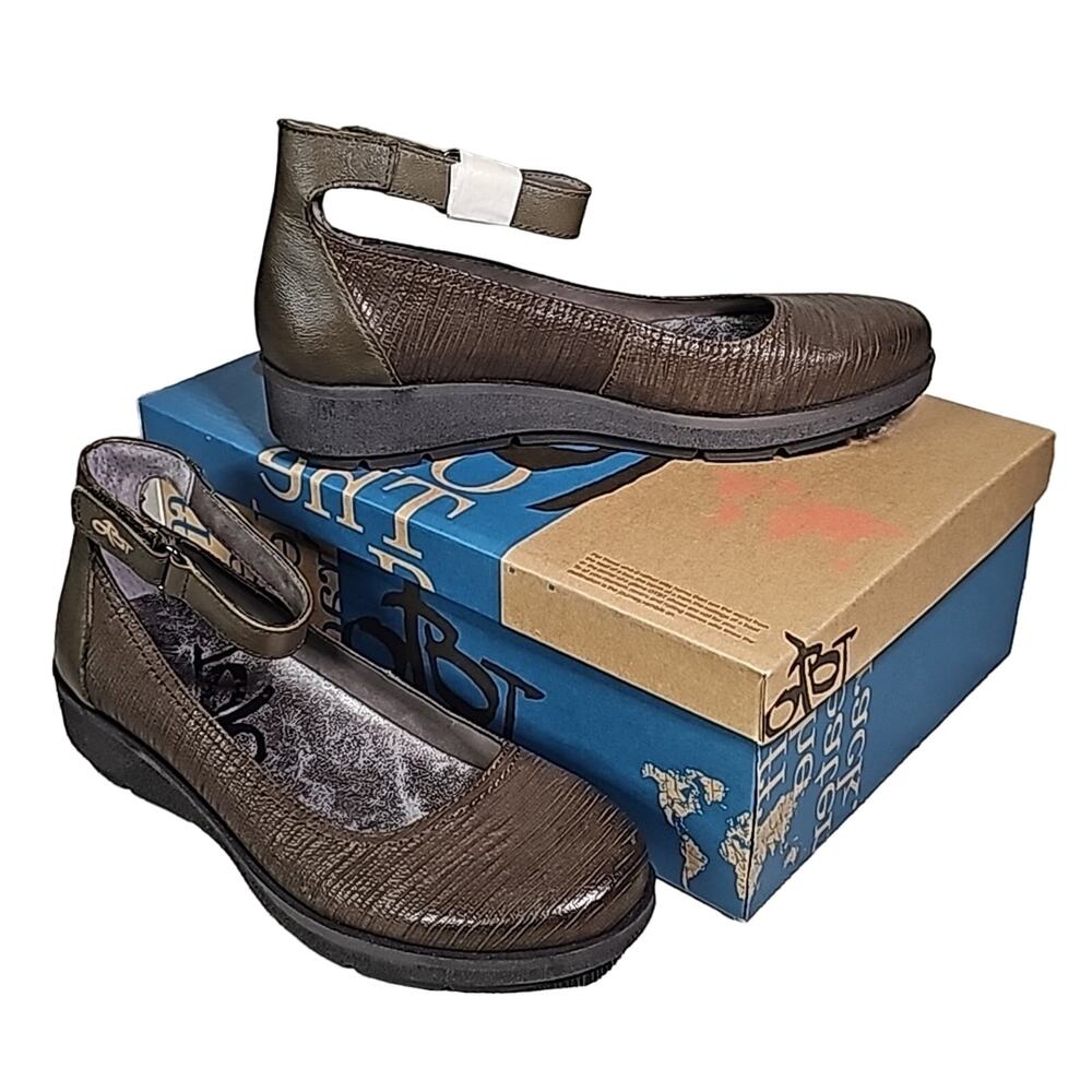 OTBT Scamper Dark Dune Leather Ankle Strap Low Wedge Shoes Womens Size 8.5 NEW